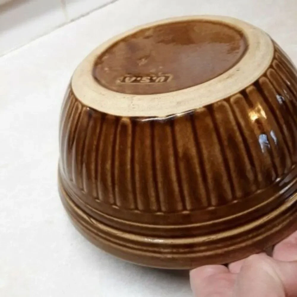 Ribbed Ceramic Pottery Mixing Bowl Brown Made in USA 5
